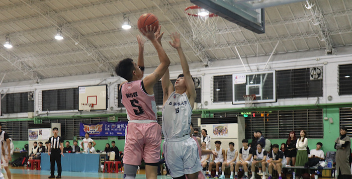 大專籃球賽圖片